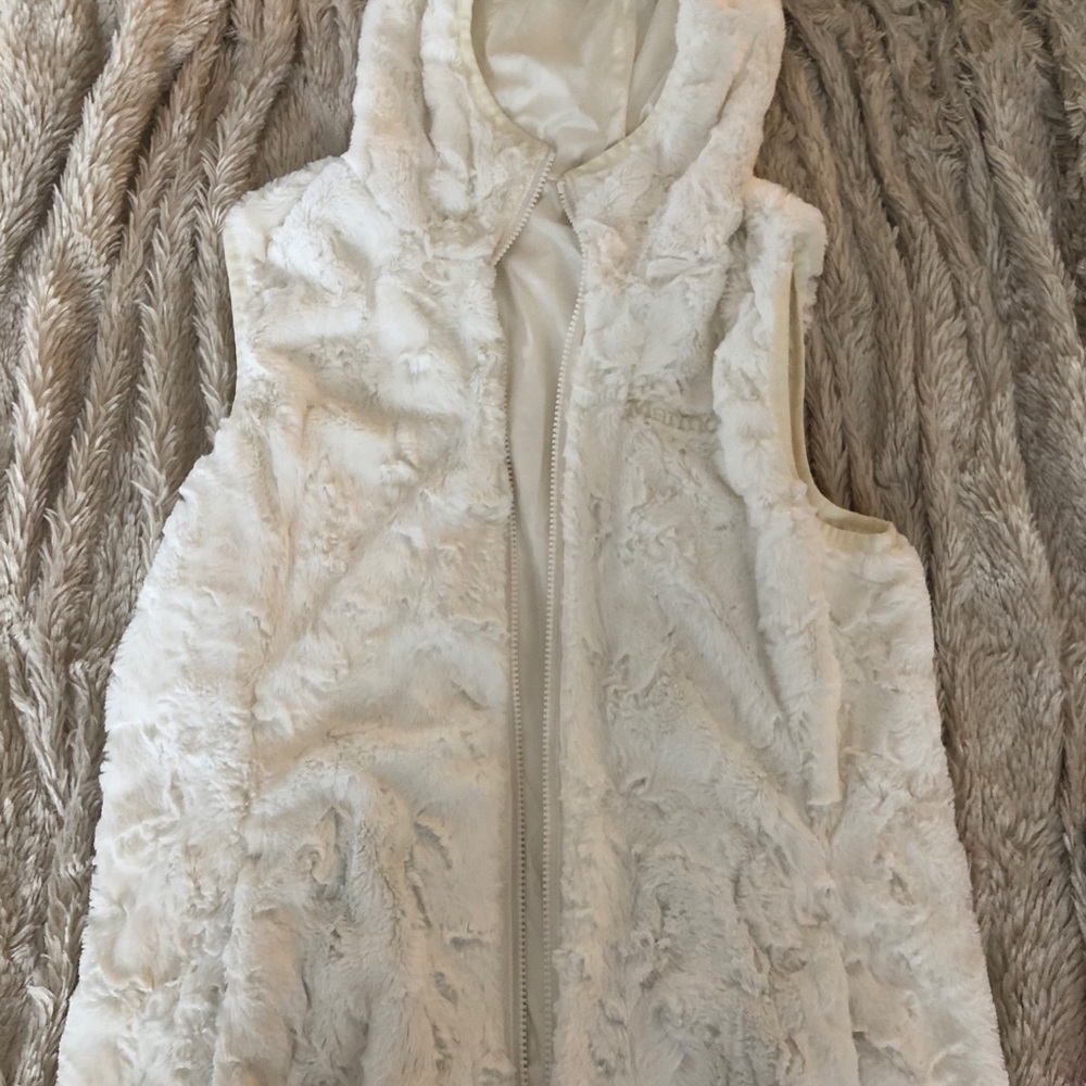 Marmot White Furry Vest